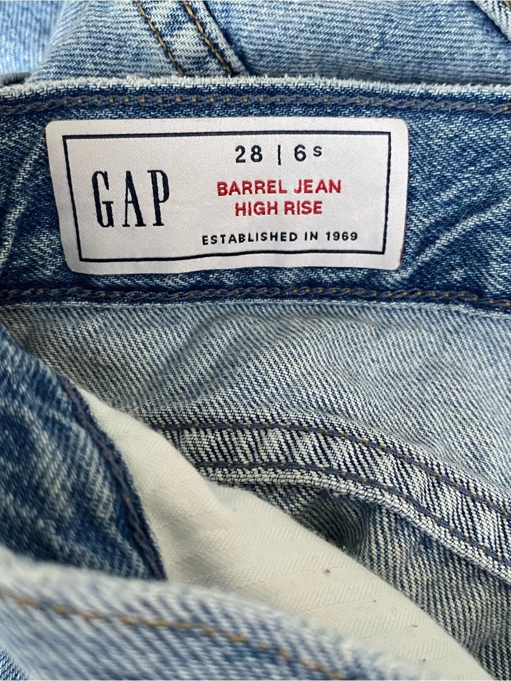 GAP Relaxed Light Blue Women’s Barrel Jeans - Picture 4 of 4